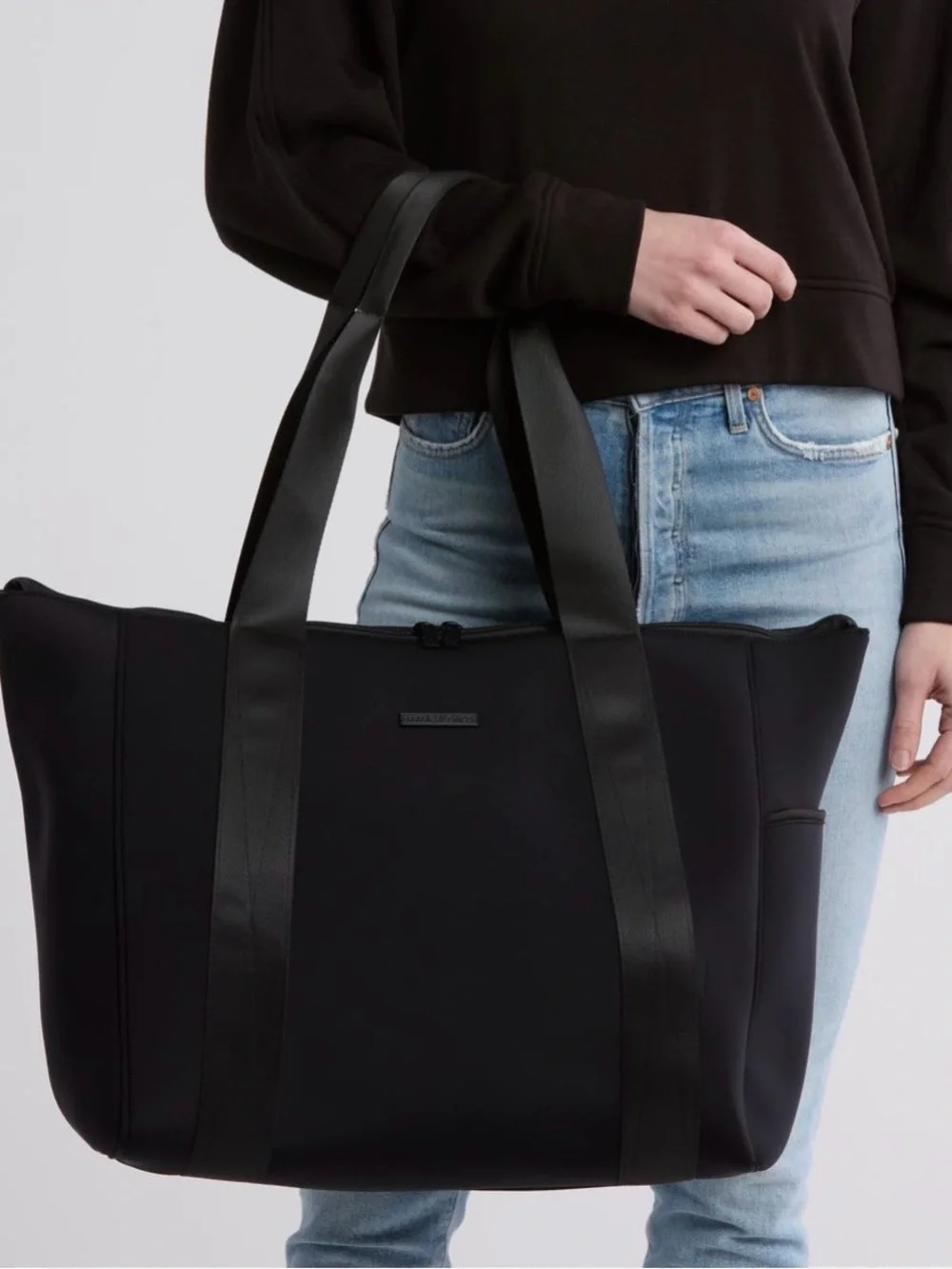 MyTagalongs Black Everleigh Bag with Wide Straps - Picture 2 of 10